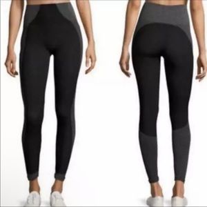 SPANX Womens Curved Lines Seamless Shaping Leggings Sz Large